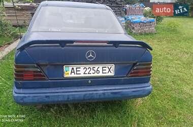 Седан Mercedes-Benz E-Class 1989 в Ратным