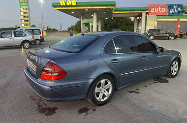 Седан Mercedes-Benz E-Class 2005 в 