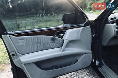 Седан Mercedes-Benz E-Class 1998 в 