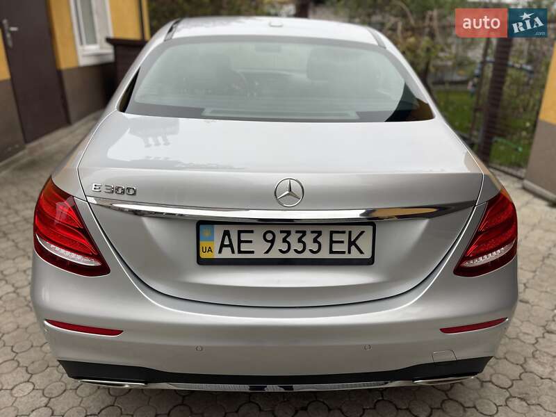 Седан Mercedes-Benz E-Class 2018 в Киеве