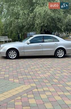 Седан Mercedes-Benz E-Class 2003 в 