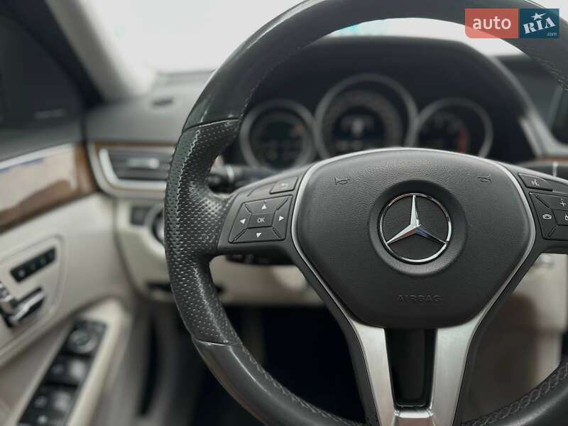 Седан Mercedes-Benz E-Class 2015 в Луцке