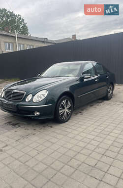 Седан Mercedes-Benz E-Class 2003 в Сарнах