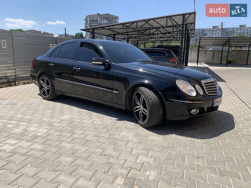 Седан Mercedes-Benz E-Class 2008 в Одессе