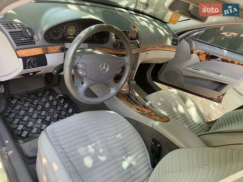Седан Mercedes-Benz E-Class 2008 в Одессе
