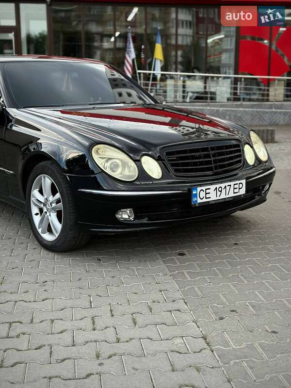 Седан Mercedes-Benz E-Class 2003 в Черновцах