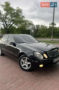 Седан Mercedes-Benz E-Class 2005 в 