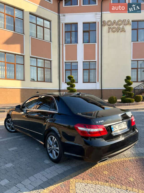 Седан Mercedes-Benz E-Class 2013 в Меденичах