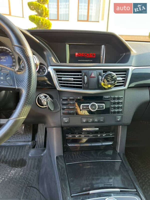 Седан Mercedes-Benz E-Class 2013 в Меденичах