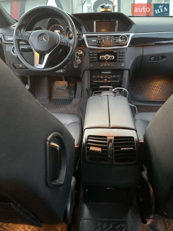 Седан Mercedes-Benz E-Class 2013 в Меденичах