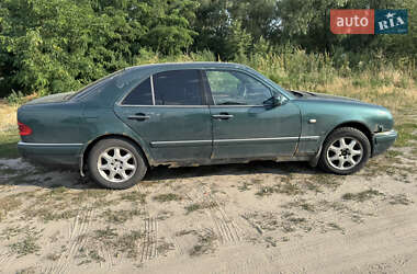 Седан Mercedes-Benz E-Class 1998 в 