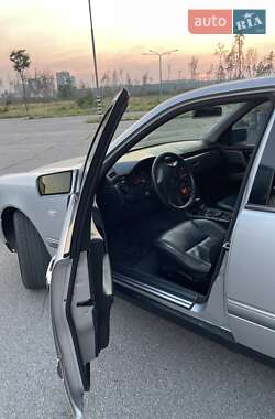 Седан Mercedes-Benz E-Class 1998 в Харкові