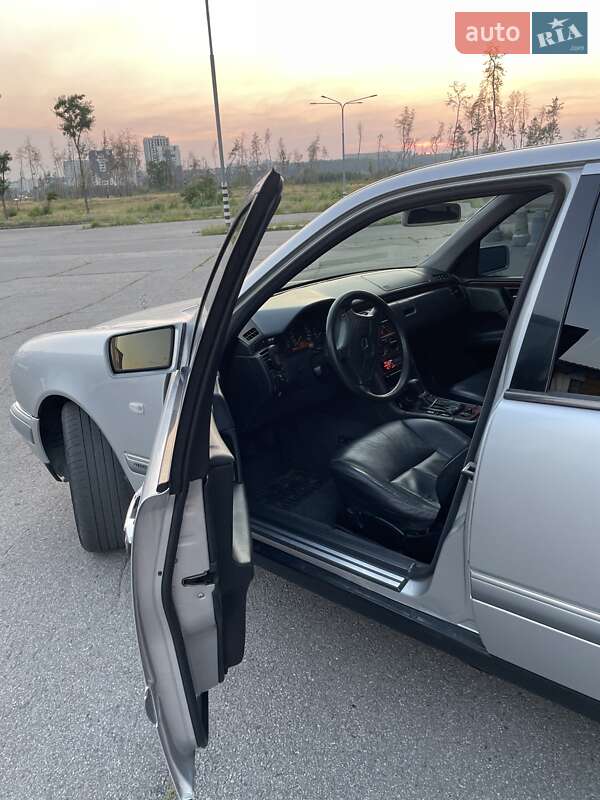 Седан Mercedes-Benz E-Class 1998 в Харкові фото 10 Седан Mercedes-Benz E-Class 1998 в Харкові