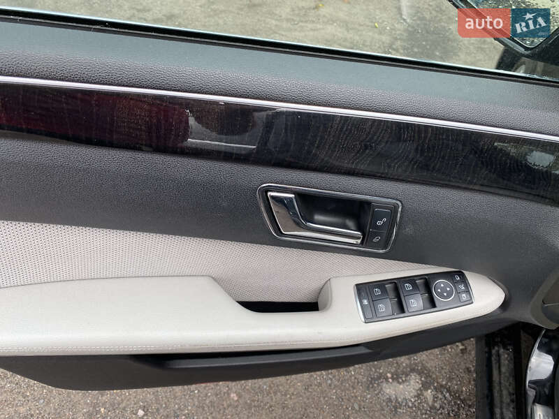 Седан Mercedes-Benz E-Class 2011 в Володимирці фото 12 Седан Mercedes-Benz E-Class 2011 в Володимирці