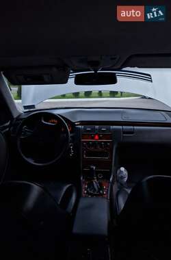 Седан Mercedes-Benz E-Class 1998 в Харкові
