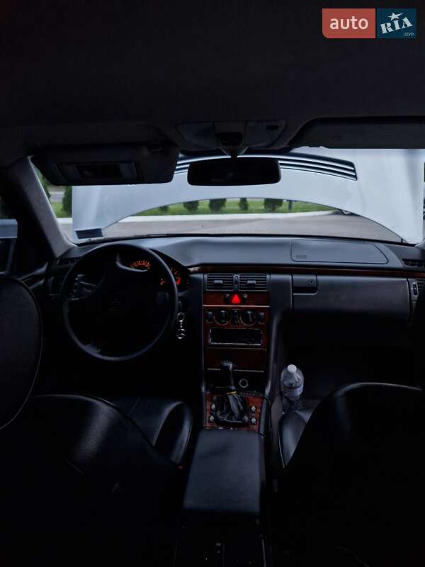 Седан Mercedes-Benz E-Class 1998 в Харкові фото 17 Седан Mercedes-Benz E-Class 1998 в Харкові