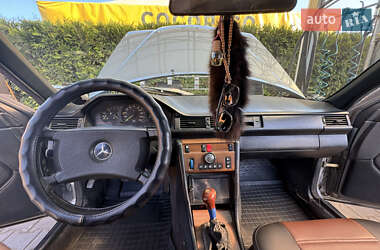 Седан Mercedes-Benz E-Class 1989 в 