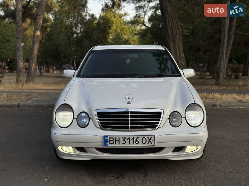 Седан Mercedes-Benz E-Class 2000 в Николаеве