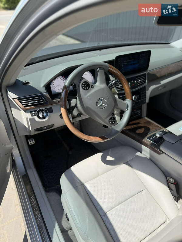 Седан Mercedes-Benz E-Class 2011 в Чернигове фото 11 Седан Mercedes-Benz E-Class 2011 в Чернигове