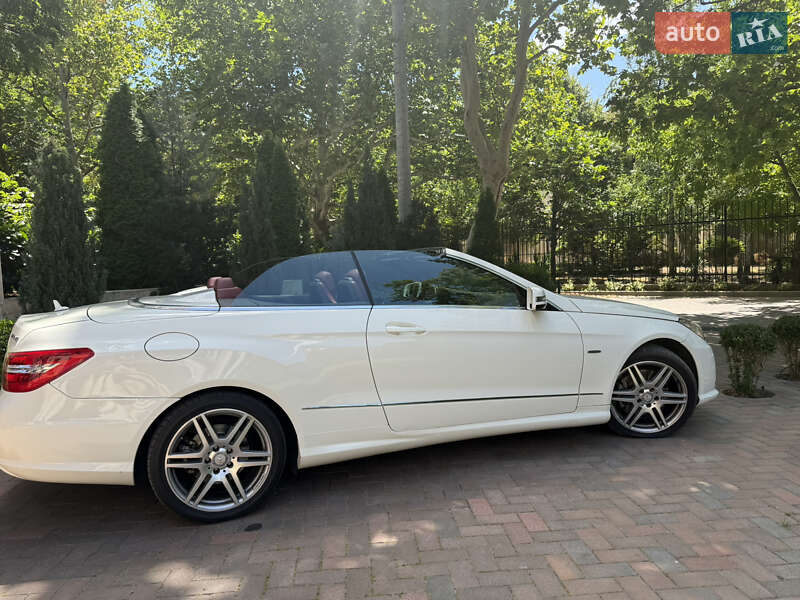 Кабриолет Mercedes-Benz E-Class 2011 в Одессе
