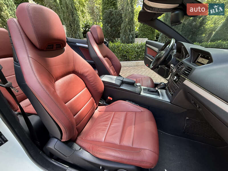 Кабриолет Mercedes-Benz E-Class 2011 в Одессе