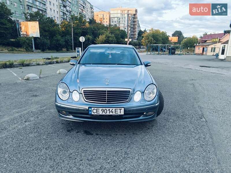 Седан Mercedes-Benz E-Class 2003 в Черновцах
