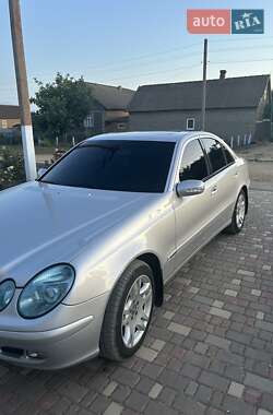 Седан Mercedes-Benz E-Class 2004 в Сарате