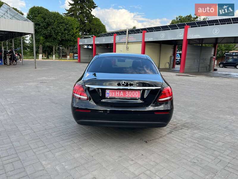 Седан Mercedes-Benz E-Class 2018 в Дубно