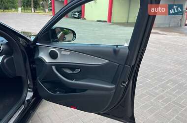 Седан Mercedes-Benz E-Class 2018 в 