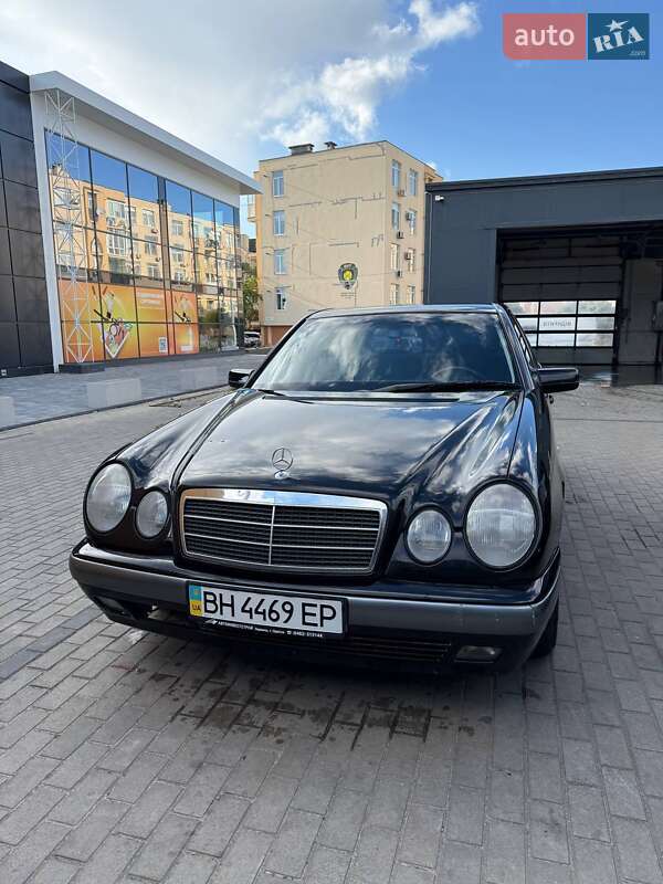 Mercedes-Benz E-Class 1998