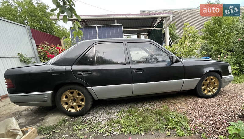 Седан Mercedes-Benz E-Class 1994 в Житомире