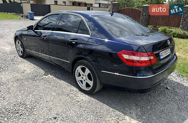 Седан Mercedes-Benz E-Class 2009 в Ужгороде