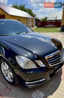 Седан Mercedes-Benz E-Class 2012 в 