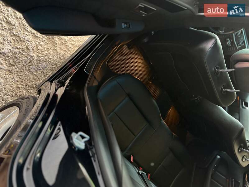 Седан Mercedes-Benz E-Class 2012 в Черновцах