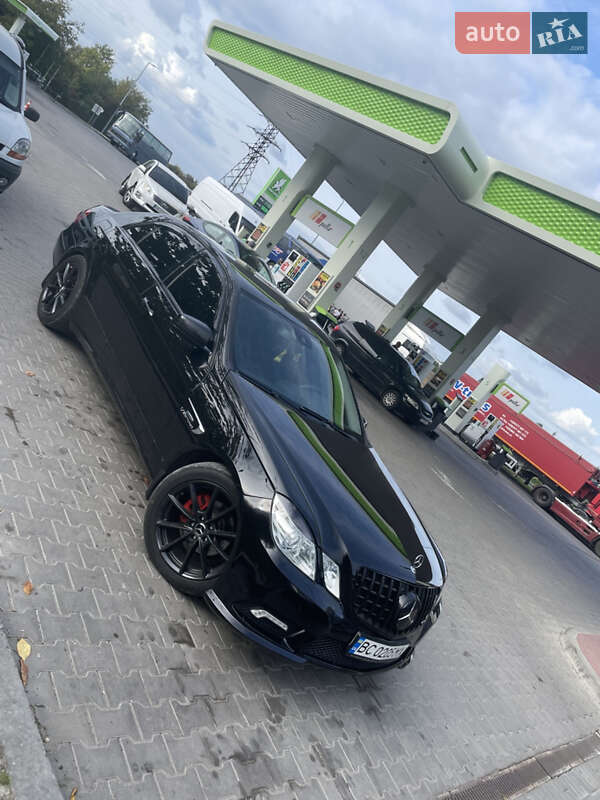 Седан Mercedes-Benz E-Class 2009 в Яворове