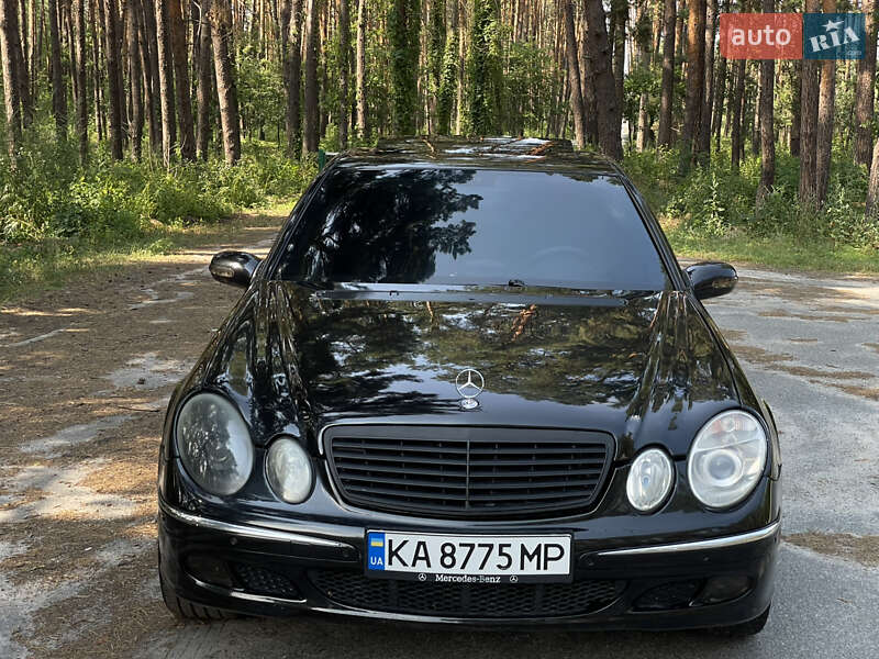 Седан Mercedes-Benz E-Class 2002 в Вышгороде