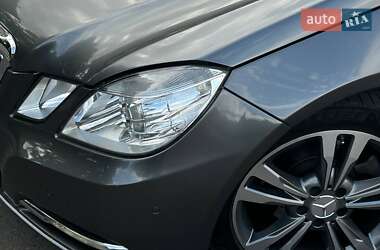Седан Mercedes-Benz E-Class 2012 в Миколаєві