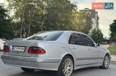 Седан Mercedes-Benz E-Class 2000 в 