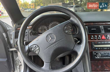 Седан Mercedes-Benz E-Class 2000 в 
