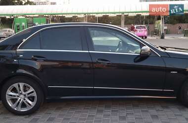 Седан Mercedes-Benz E-Class 2012 в 