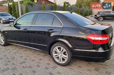 Седан Mercedes-Benz E-Class 2012 в 
