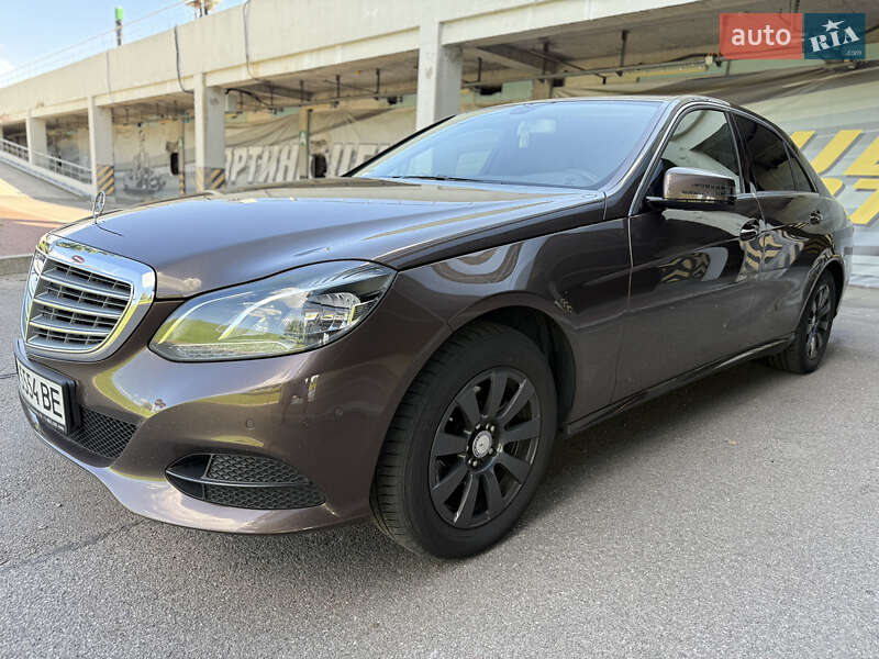 Седан Mercedes-Benz E-Class 2014 в Киеве