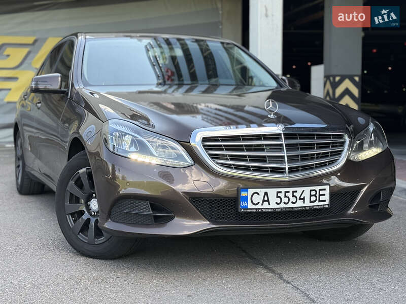 Седан Mercedes-Benz E-Class 2014 в Киеве
