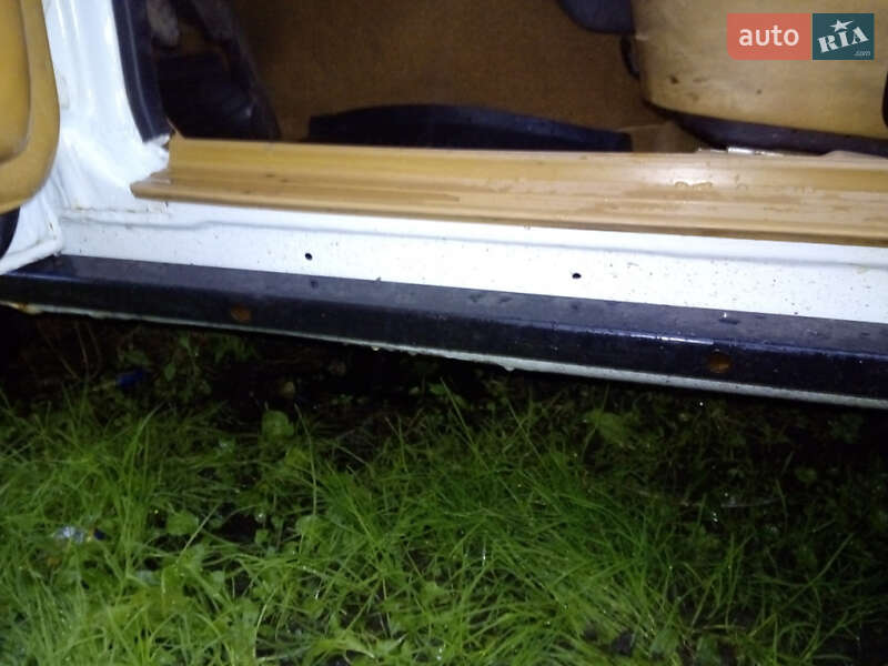 Седан Mercedes-Benz E-Class 1981 в Славуті