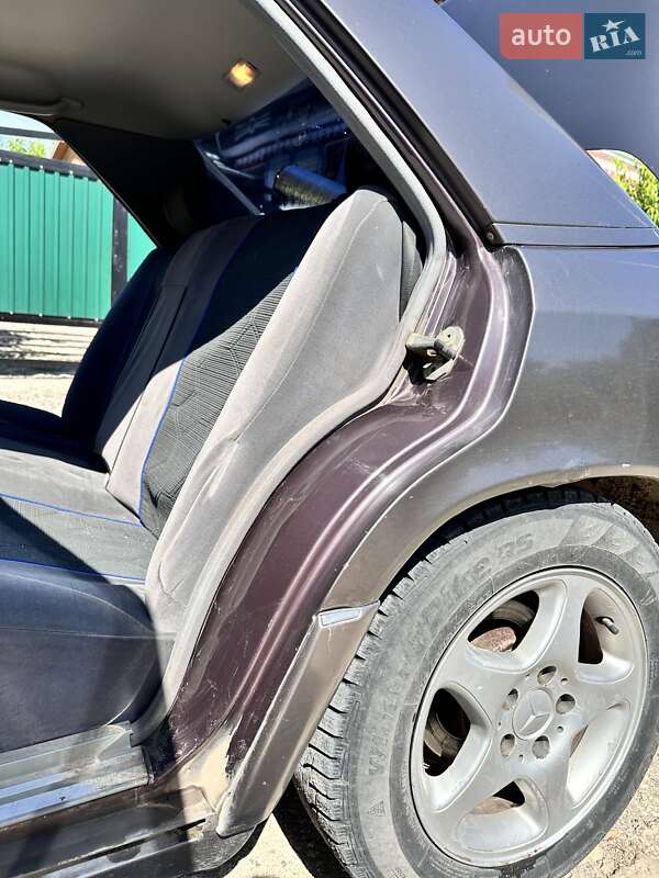 Седан Mercedes-Benz E-Class 1994 в Тернополе