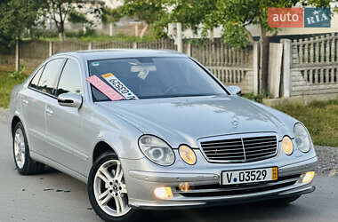 Седан Mercedes-Benz E-Class 2002 в 