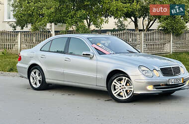 Седан Mercedes-Benz E-Class 2002 в 