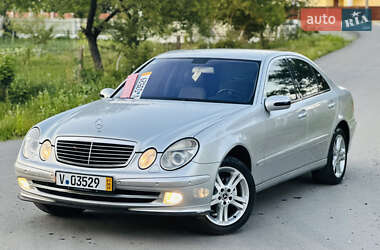 Седан Mercedes-Benz E-Class 2002 в 