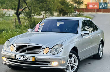 Седан Mercedes-Benz E-Class 2002 в 