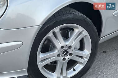 Седан Mercedes-Benz E-Class 2002 в 